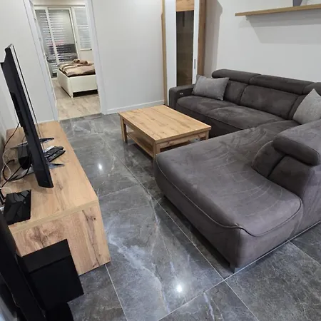 דירה Slobody 4 קושיצה